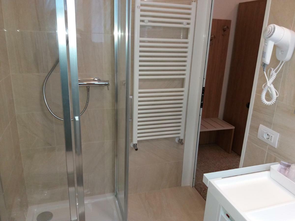Hotel Niagara 마로타 외부 사진